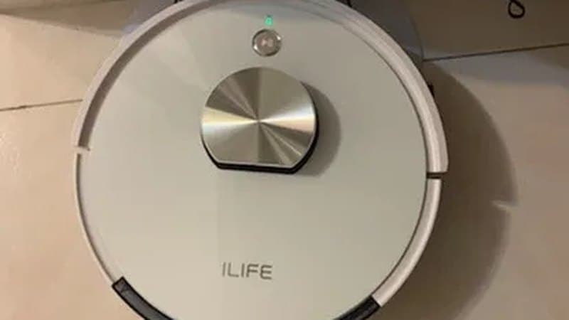 Cover Image for Review ILIFE A30 Robot Vacuum: Macam Ada Bibik Moden