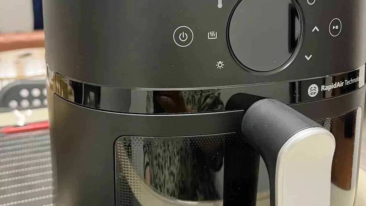Cover Image for Review Philips Airfryer 2000 Series NA231: Tingkap Lutsinar Game Changer