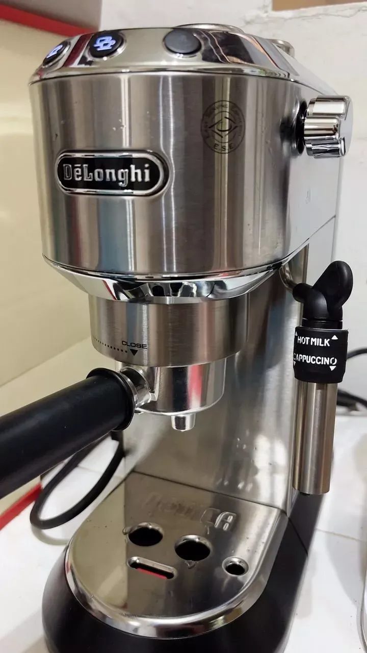 De'Longhi Dedica EC685M, mesin espresso slim