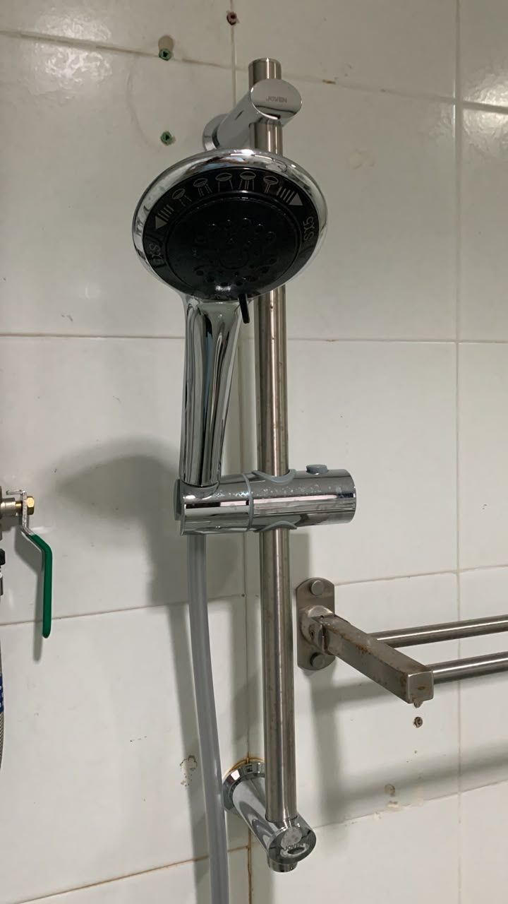 Set shower Joven dengan slider bar dan shower head 5 spray